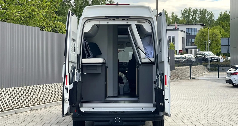 Volkswagen Crafter cena 319700 przebieg: 38777, rok produkcji 2020 z Stawiszyn małe 154
